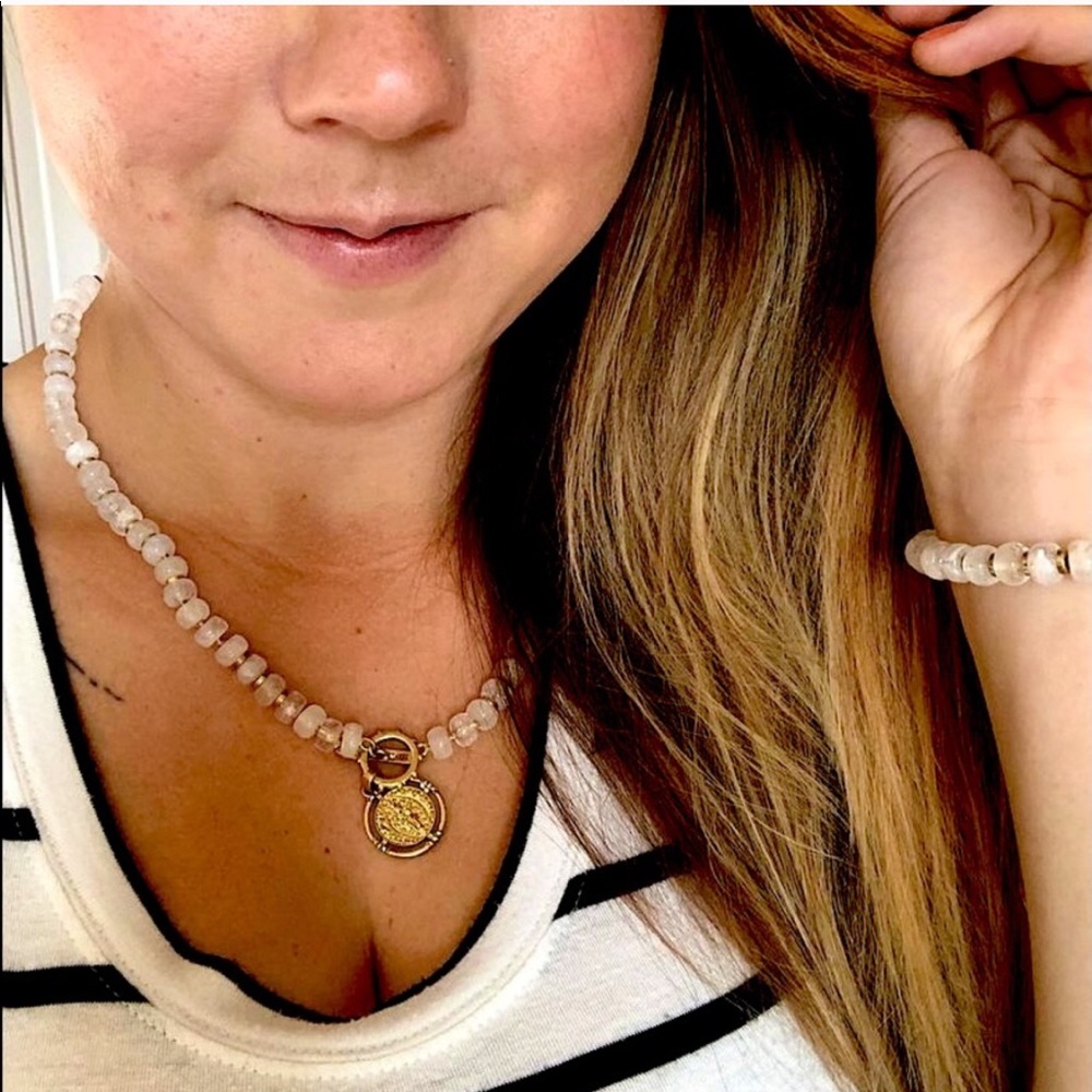 Stella & Dot Modern White Bohemian Beaded Gold Coin Pendant Necklace - Picture 6 of 16